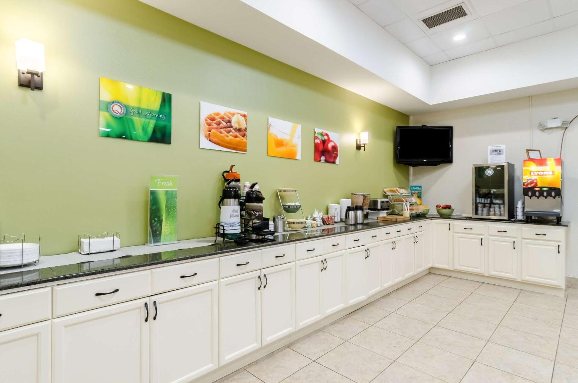 Quality Inn West Springfield Extérieur photo