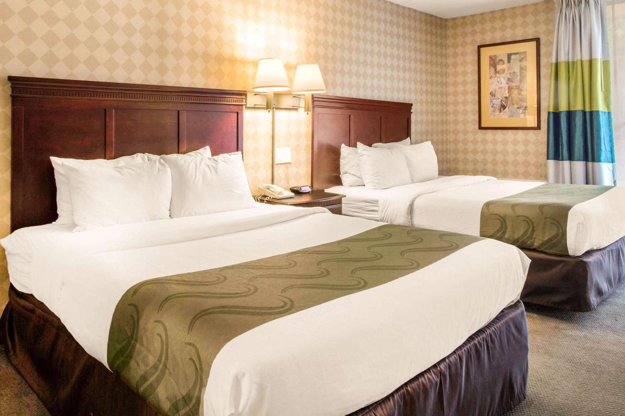 Quality Inn West Springfield Extérieur photo